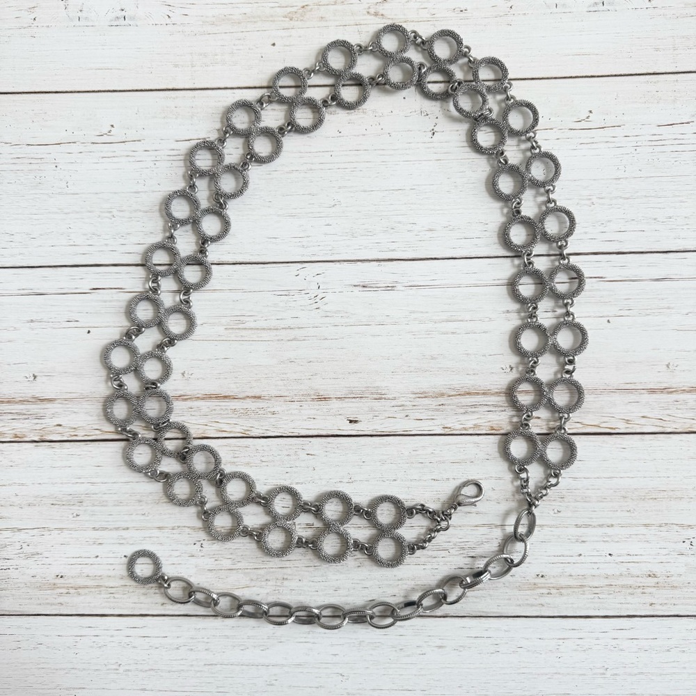 Vintage Silver Tone Double Circle
Chain Textured Boho Clasp Closure